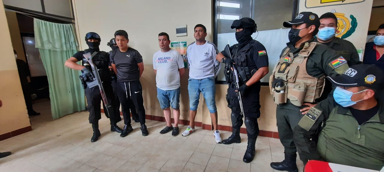 SECUESTRADORES.jpeg